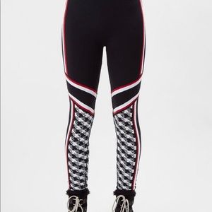 Sweaty Betty seamless ski chic leggings in black/white/red, size S